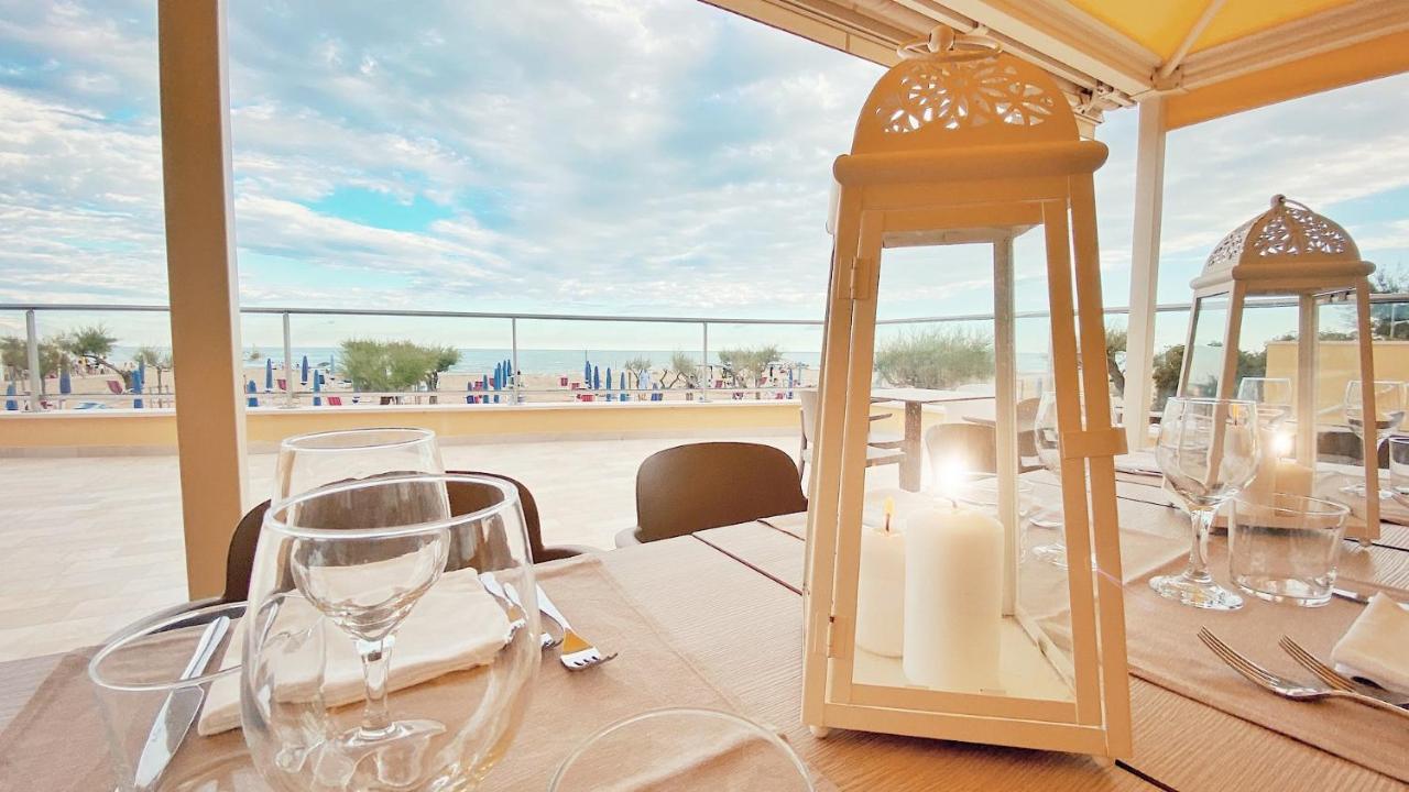 Hotel Fenix Кавалино-Трепорти Екстериор снимка