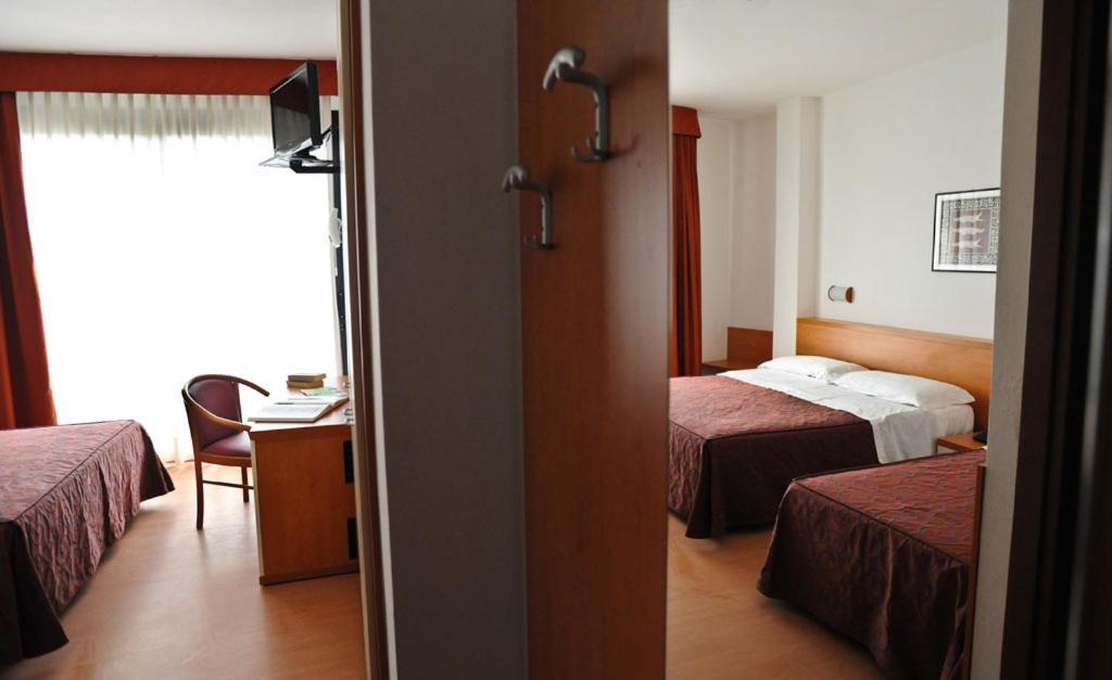 Hotel Fenix Кавалино-Трепорти Екстериор снимка